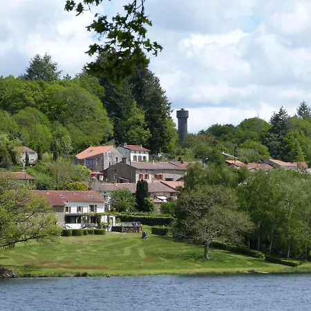 Lumineuse Maison: Nature View Retreat near Lake Saint-Pardoux  Exterior photo