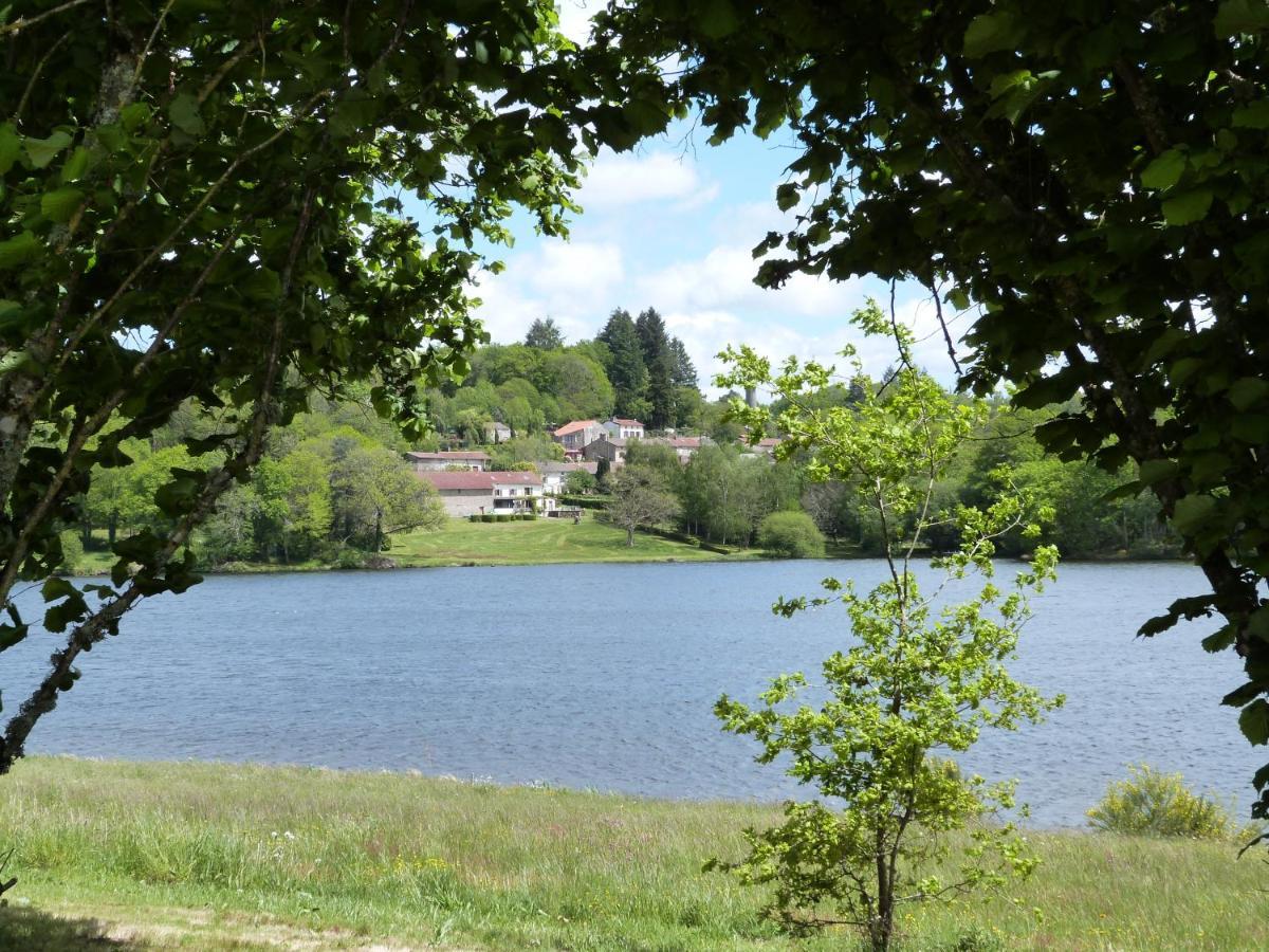 Lumineuse Maison: Nature View Retreat Near Holiday home